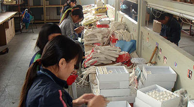 先革、中結を製作する。