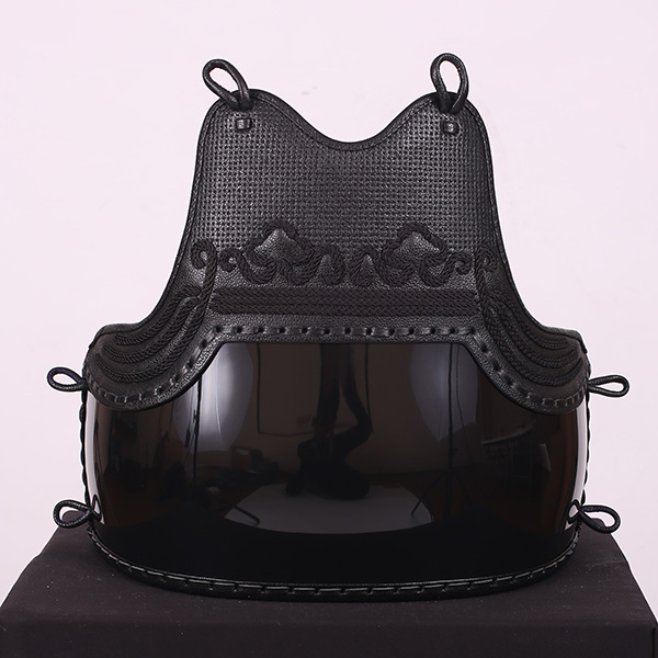 鬼雲飾強化樹脂胴 