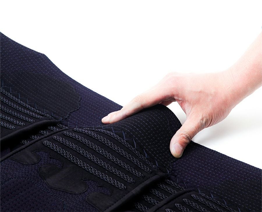  【NEWモデル】「源」6ミリ人工革フィットステッチ防具 垂