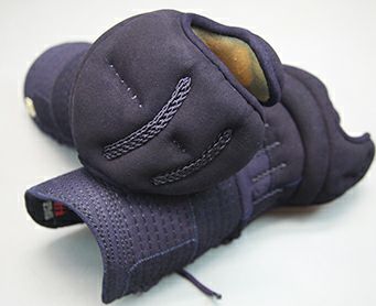 旭峰(きょくほう)」6mmミシンぐの目刺(紺革) 甲手単品【小手・ﾐｼﾝ刺